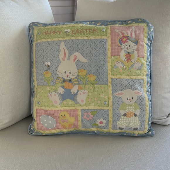BLOSSOMS & BLOOMS Easter Pillow - Picture 2 of 9
